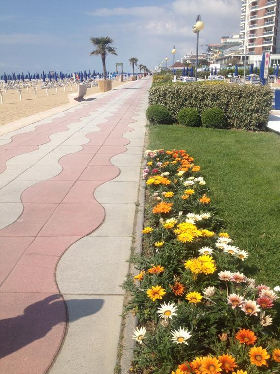Hotel El Paso Lido di Jesolo Exteriör bild